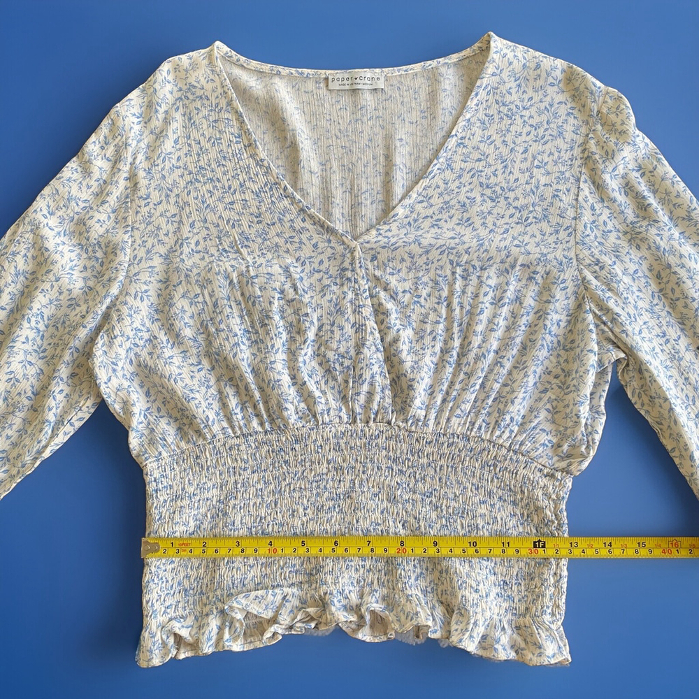 Paper Crane Puffy Sleeve Smock Top Blue & White Women’s Medium - Picture 8 of 10